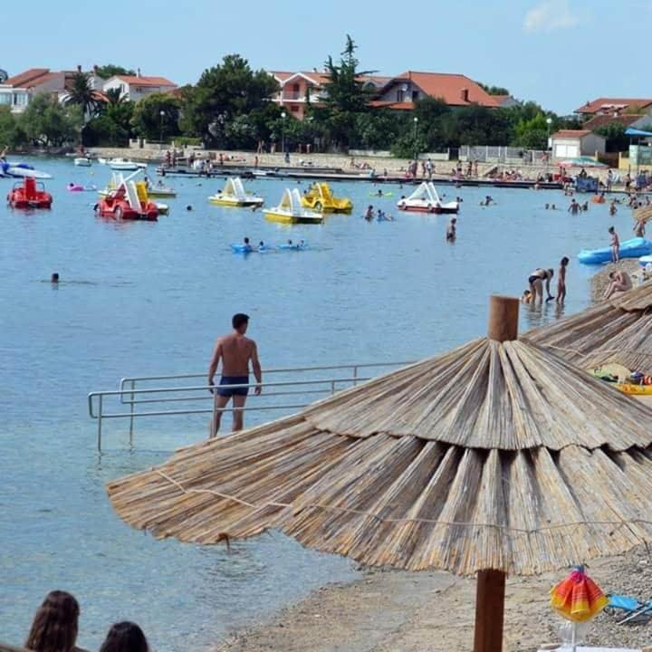 Apartment Sukošan Eksteriør bilde
